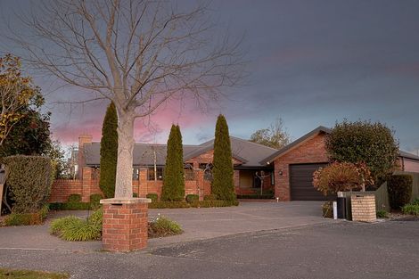 Photo of property in 14 Dunmurry Place, Casebrook, Christchurch, 8051