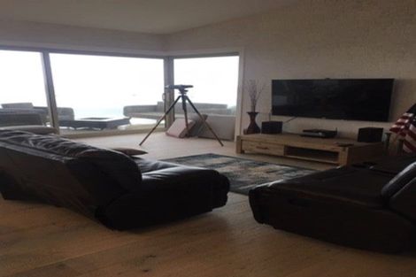 Photo of property in 16 Crispe Road, Clarks Beach, 2122