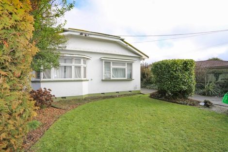 Photo of property in 35 Waimairi Road, Upper Riccarton, Christchurch, 8041