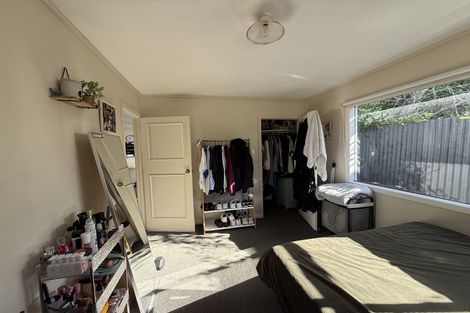 Photo of property in 28 Larissa Avenue, Henderson, Auckland, 0610