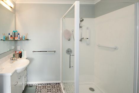 Photo of property in 104 Perth Street, Holmes Hill, Oamaru, 9401