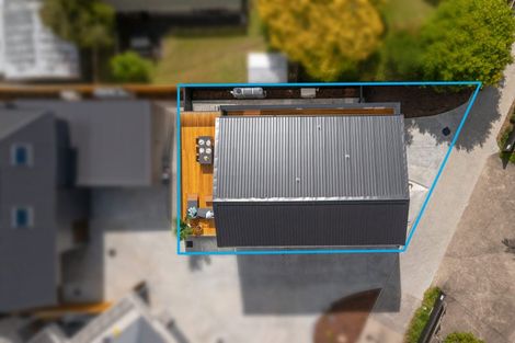 Photo of property in 8a Serrata Place, Browns Bay, Auckland, 0630
