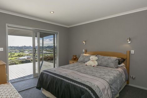Photo of property in 91 Mortlake Heights, Pyes Pa, Tauranga, 3112