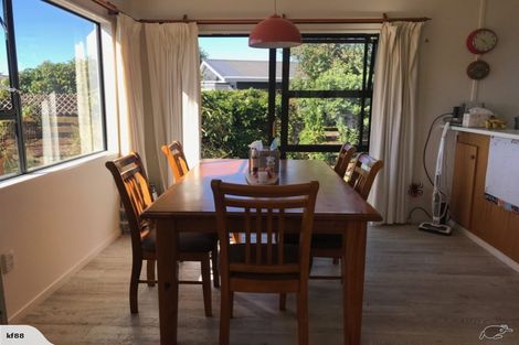 Photo of property in 36 Arnold Grove, Paraparaumu Beach, Paraparaumu, 5032