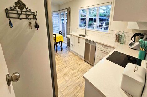 Photo of property in 30b Birdwood Road, Pukekohe, 2120