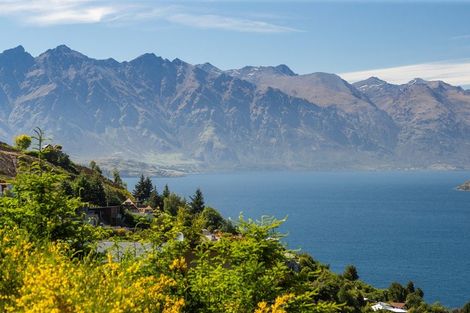 Photo of property in 67 Dart Place, Fernhill, Queenstown, 9300