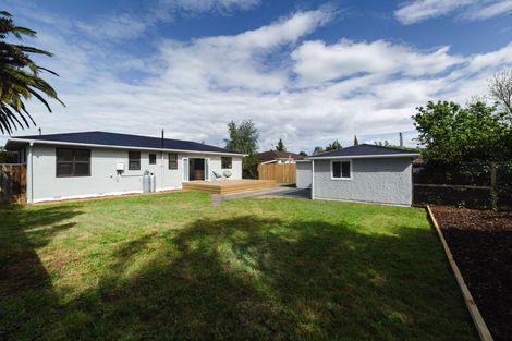 Photo of property in 13 Diamond Street, Carterton, 5713