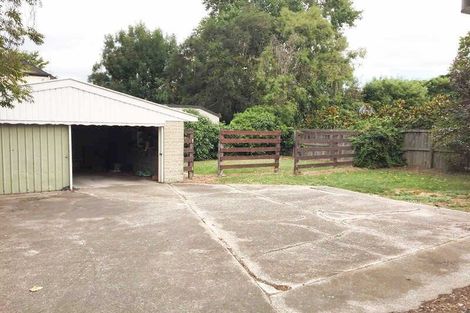 Photo of property in 10 Hampton Place, Burnside, Christchurch, 8053