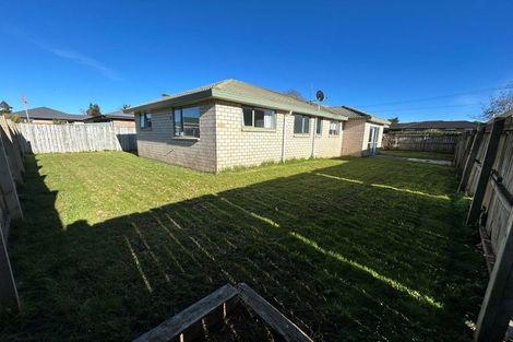 Photo of property in 44 Kayes Road, Pukekohe, 2120