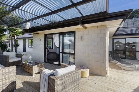 Photo of property in 176 Omata Road, Blagdon, New Plymouth, 4310