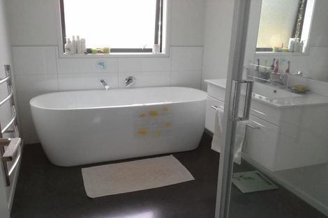 Photo of property in 68 Saxton Road, Upper Vogeltown, New Plymouth, 4371