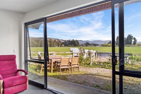 Photo of property in 192 Waihao Back Road, Waimate, 7979