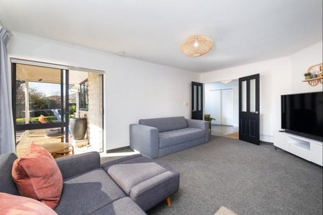 Photo of property in 14 Legorne Lane, Havelock North, 4130