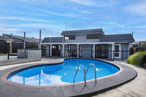 Photo of property in 63 Fairway Drive, Te Kamo, Whangarei, 0112