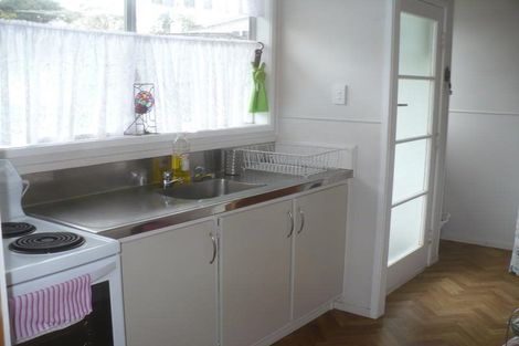 Photo of property in 50 Divich Avenue, Te Atatu South, Auckland, 0610