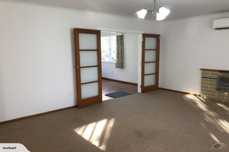 Photo of property in 2/54 Kings Crescent, Hutt Central, Lower Hutt, 5010