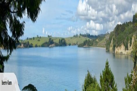 Photo of property in 219 Wade River Road, Wade Heads, Whangaparaoa, 0932