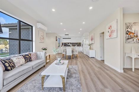 Photo of property in 2 Hoete Way, Tuakau, 2121