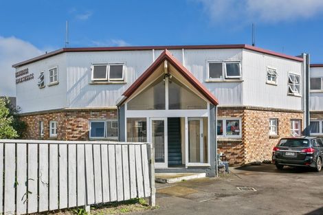 Photo of property in 2/184 Powderham Street, New Plymouth, 4310