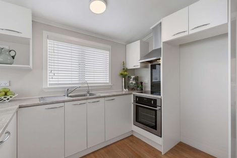 Photo of property in 1/56 East Street, Papakura, 2110