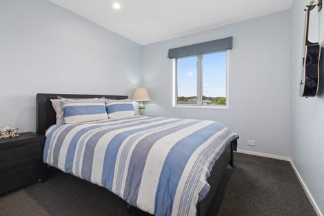 Photo of property in 11 Knoll Rise, Pukekohe, 2120