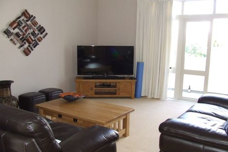 Photo of property in 35c Hobson Crescent, Thorndon, Wellington, 6011