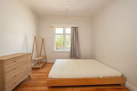 Photo of property in 74 Forbury Road, Saint Clair, Dunedin, 9012