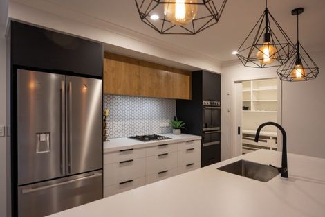 Photo of property in 12 Huffington Place, Feilding, 4702