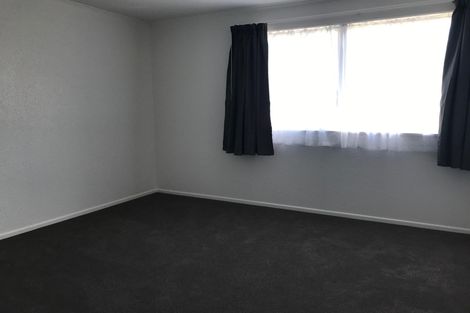 Photo of property in 2 Clendon Place, Manurewa, Auckland, 2102