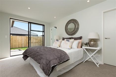 Photo of property in 33 Awataha Crescent, Pyes Pa, Tauranga, 3110