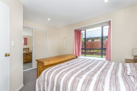 Photo of property in 25 Seascape Gardens, Bromley, Christchurch, 8062