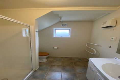 Photo of property in 3a Mervyn Place, Plimmerton, Porirua, 5026