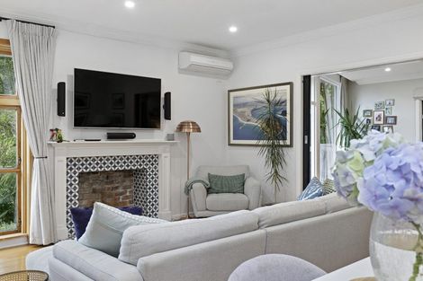 Photo of property in 124 Kamahi Street, Stokes Valley, Lower Hutt, 5019