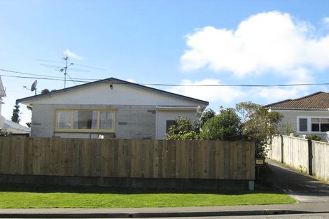 Photo of property in 10 Chamberlain Road, Karori, Wellington, 6012
