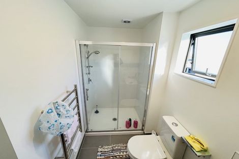 Photo of property in 22 Tukari Lane, Mangere Bridge, Auckland, 2022