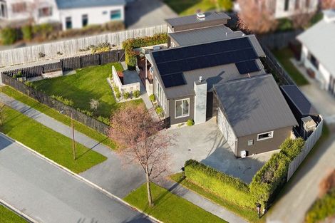 Photo of property in 14 Orbell Drive, Lake Hayes, Queenstown, 9304