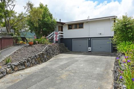 Photo of property in 9 Radiata Grove, Brown Owl, Upper Hutt, 5018