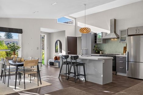 Photo of property in 5 Veda Place, Pyes Pa, Tauranga, 3112