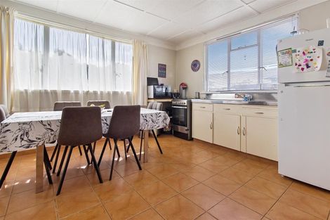 Photo of property in 14 Parsonage Road, Waimate, 7924