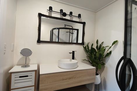 Photo of property in 8 Adams Place, Te Kamo, Whangarei, 0112