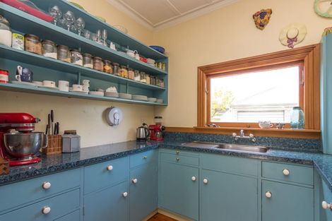 Photo of property in 31 Dunk Place, Milson, Palmerston North, 4414