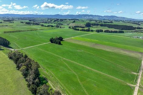 Photo of property in 1678 Kimbolton Road, Cheltenham, Feilding, 4777