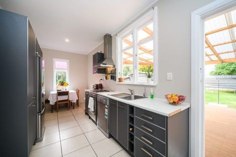 Photo of property in 510 Tremaine Avenue, Takaro, Palmerston North, 4410
