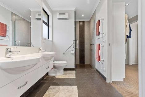 Photo of property in 28 Noble Johnston Drive, Katikati, 3129