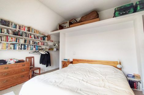 Photo of property in Henry Walton Flats, 4/2 Upper Queen Street, Auckland Central, Auckland, 1010