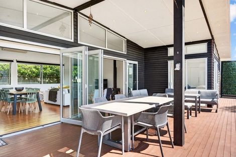 Photo of property in 15 Esther Street, Martinborough, 5711