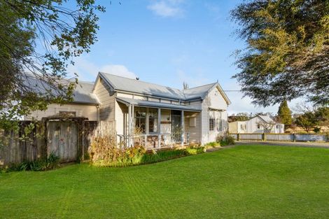 Photo of property in 233 Makino Road, Feilding, 4702