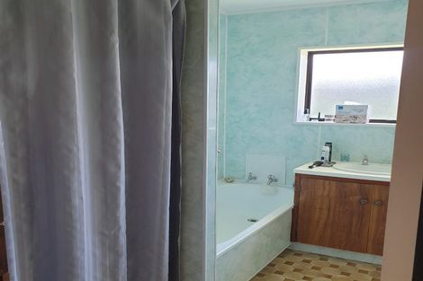 Photo of property in 5c Rossiter Avenue, Waiuku, 2123