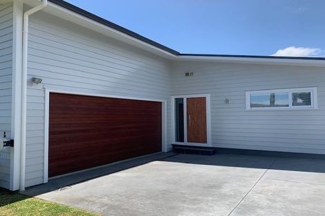 Photo of property in 21 Tasman Close, Aotea, Porirua, 5024