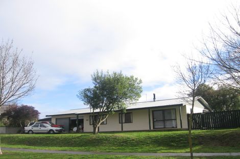 Photo of property in 4 Ramsey Crescent, Flaxmere, Hastings, 4120